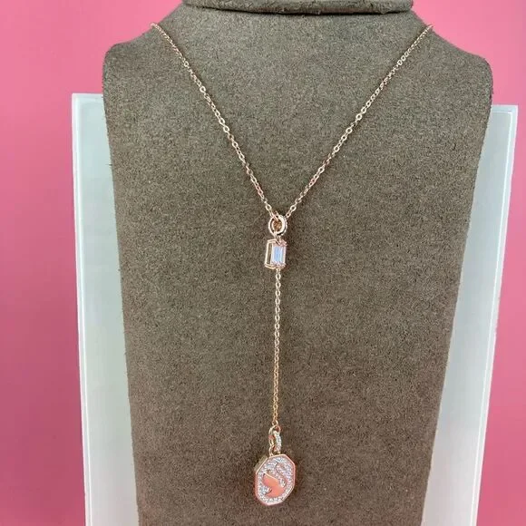 Swarovski Signum Y necklace
Swan, White, Rose gold-tone plated - Picture 4 of 6